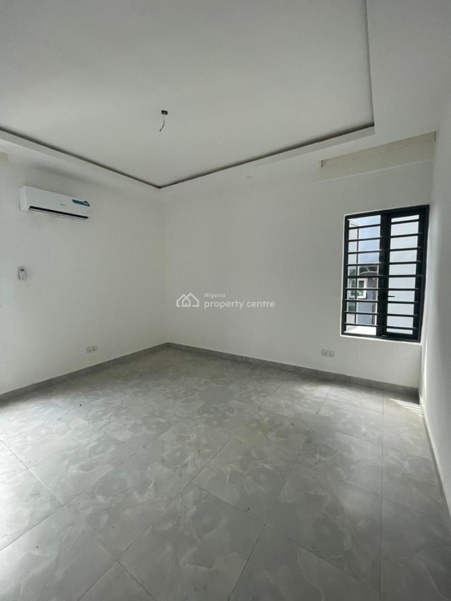 Serviced 3 Bedroom Flat with Elevator and Gym, Lekki Phase 1, Lekki, Lagos, Flat / Apartment for Rent