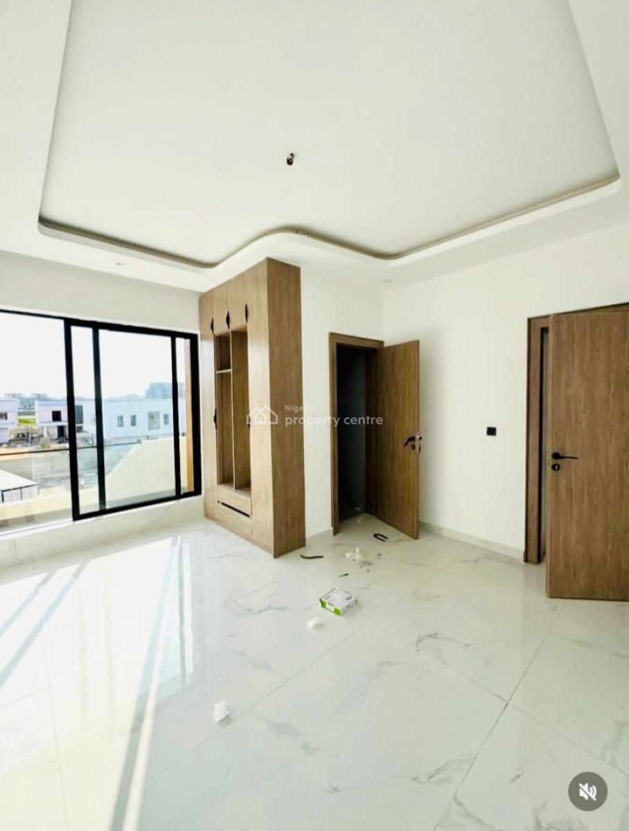 Luxury 2 Bedroom Apartment with Swimming Pool and Elevator, Lekki Phase 1, Lekki, Lagos, Flat / Apartment for Rent