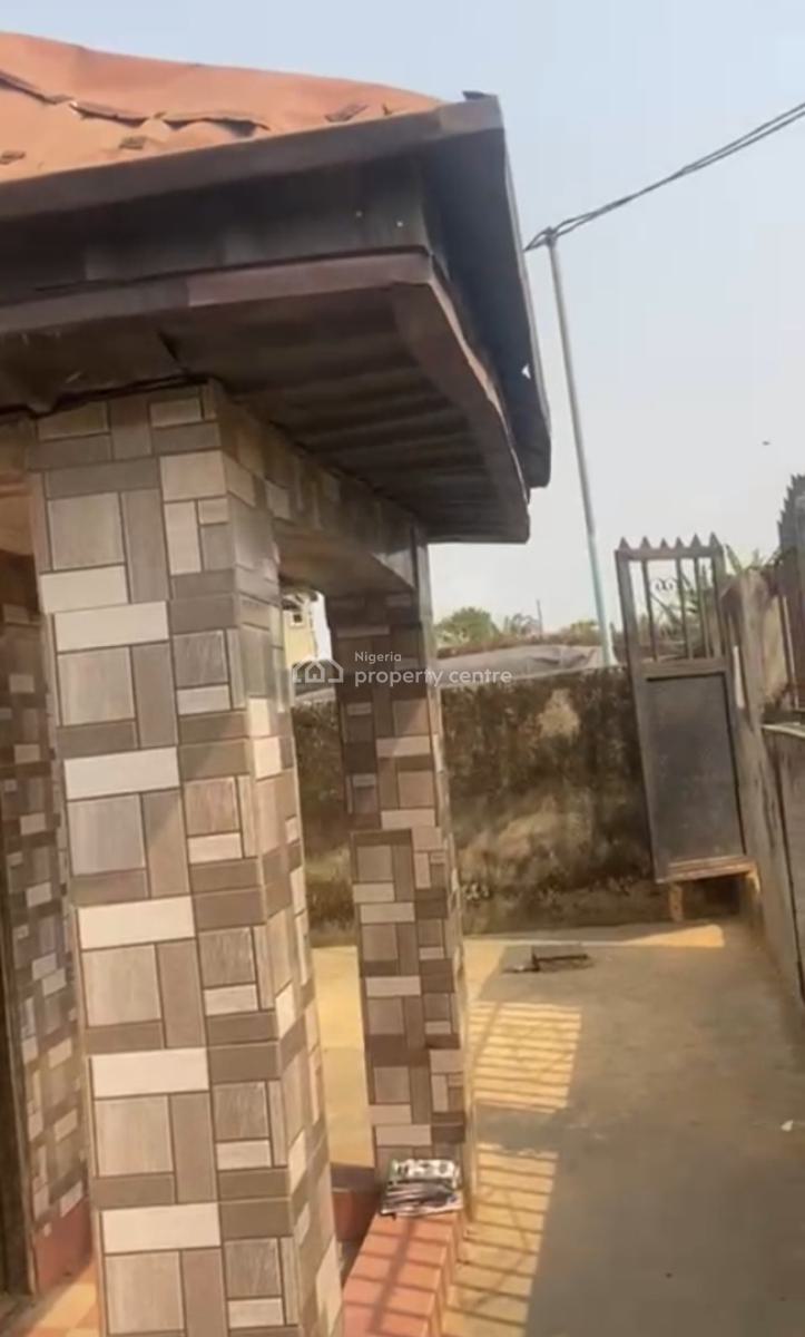 3 Bedroom Bedroom, Makogi, Magboro, Ogun, Detached Bungalow for Sale