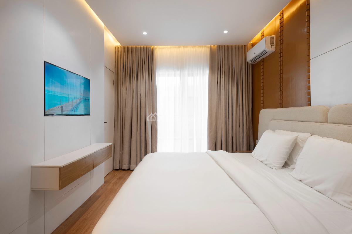 Luxury 2 Bedroom Apartment with a Ps5, Snooker and Table Tennis, Qmb Builders Mart Road, Scheme 1, Off Oriwu Street, Lekki Phase 1, Lekki, Lagos, Flat / Apartment Short Let