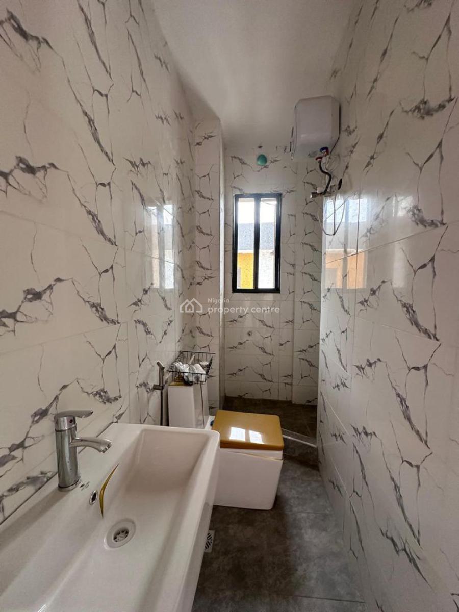 Super Luxury 5 Bedroom Fully Furnished Maisonette in a Prestigious Estate, Lekki, Lagos, Flat / Apartment for Sale