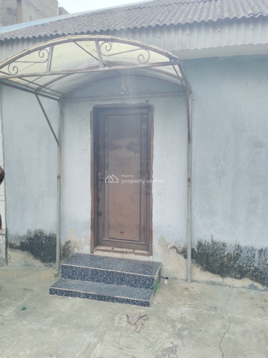 Mini Flat, Selewu Off Bayeku Road, Igbogbo, Ikorodu, Lagos, Mini Flat (room and Parlour) for Rent