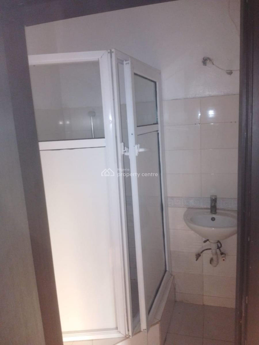 Well Maintained 4-bedroom Elevated Bungalow, Diamond Estate, Monastery Rd, Sangotedo, Ajah, Lagos, Detached Bungalow for Rent