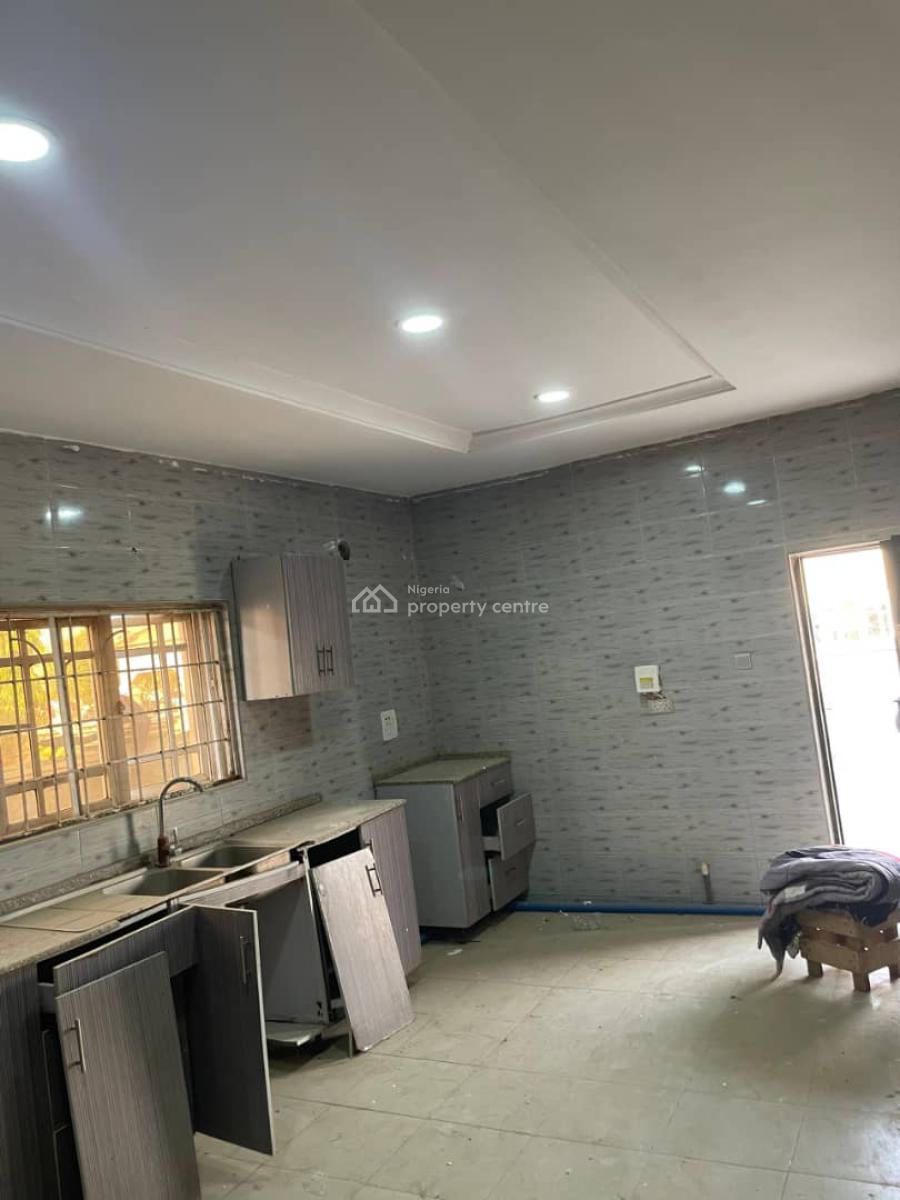 Standard 3 Bedroom Bungalow with Bq, Airport Road, Lugbe District, Abuja, Detached Bungalow for Sale