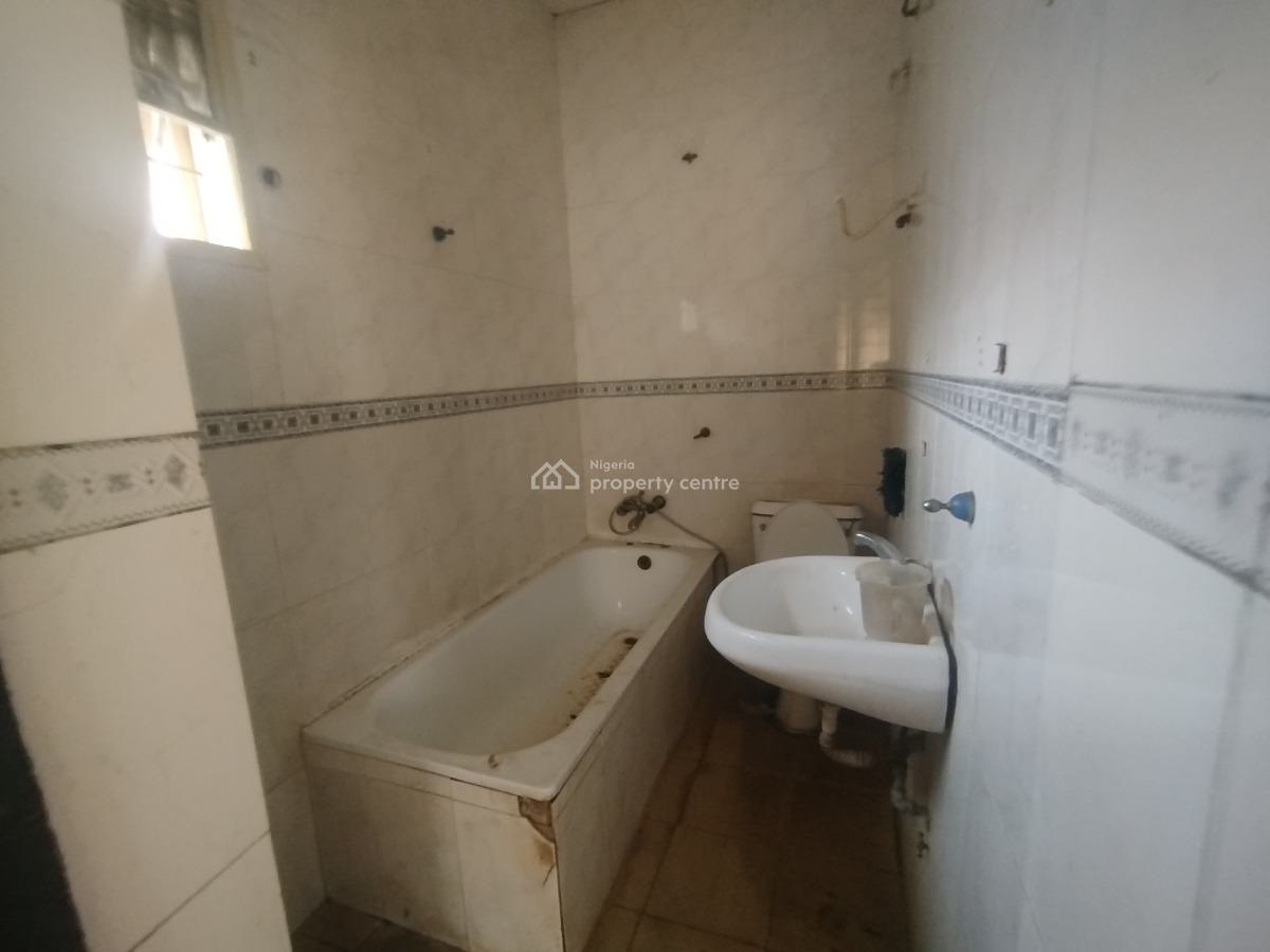 Self Serviced 3 Bedroom Apartment, Off Durosimi Etti Road, Lekki Phase 1, Lekki, Lagos, Office Space for Rent