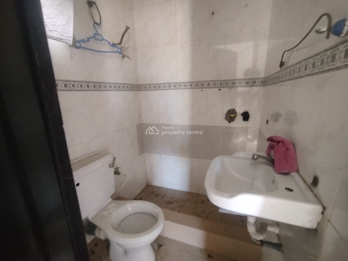 Self Serviced 3 Bedroom Apartment, Off Durosimi Etti Road, Lekki Phase 1, Lekki, Lagos, Office Space for Rent