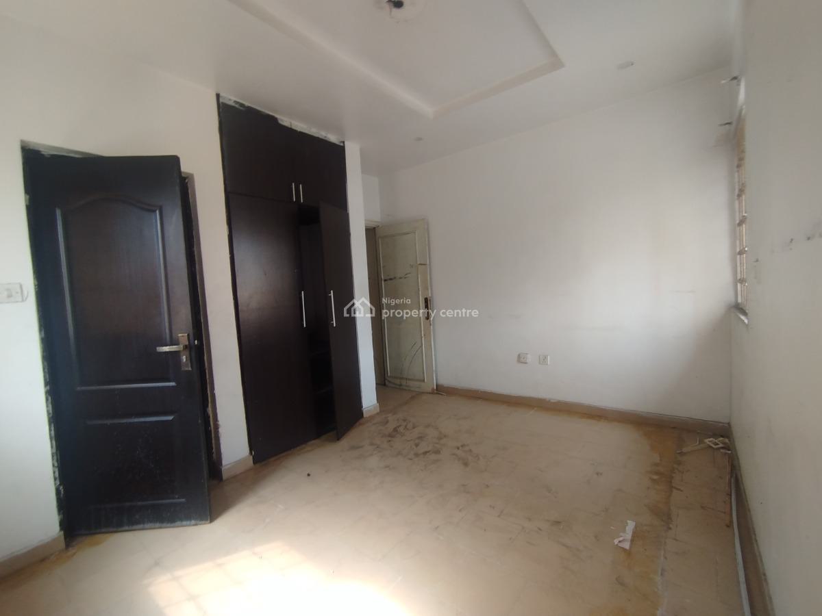 Self Serviced 3 Bedroom Apartment, Off Durosimi Etti Road, Lekki Phase 1, Lekki, Lagos, Office Space for Rent