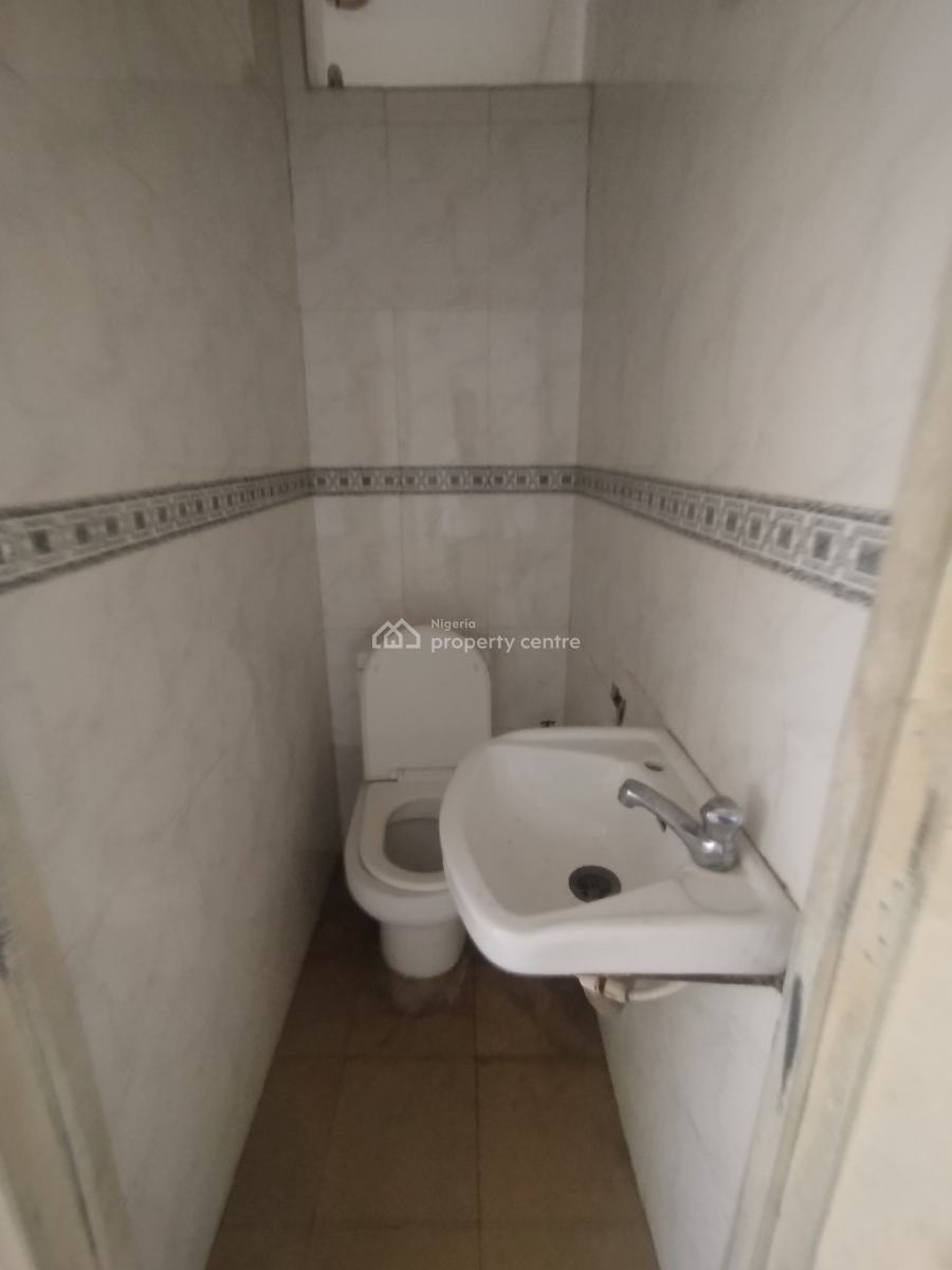 Self Serviced 3 Bedroom Apartment, Off Durosimi Etti Road, Lekki Phase 1, Lekki, Lagos, Office Space for Rent