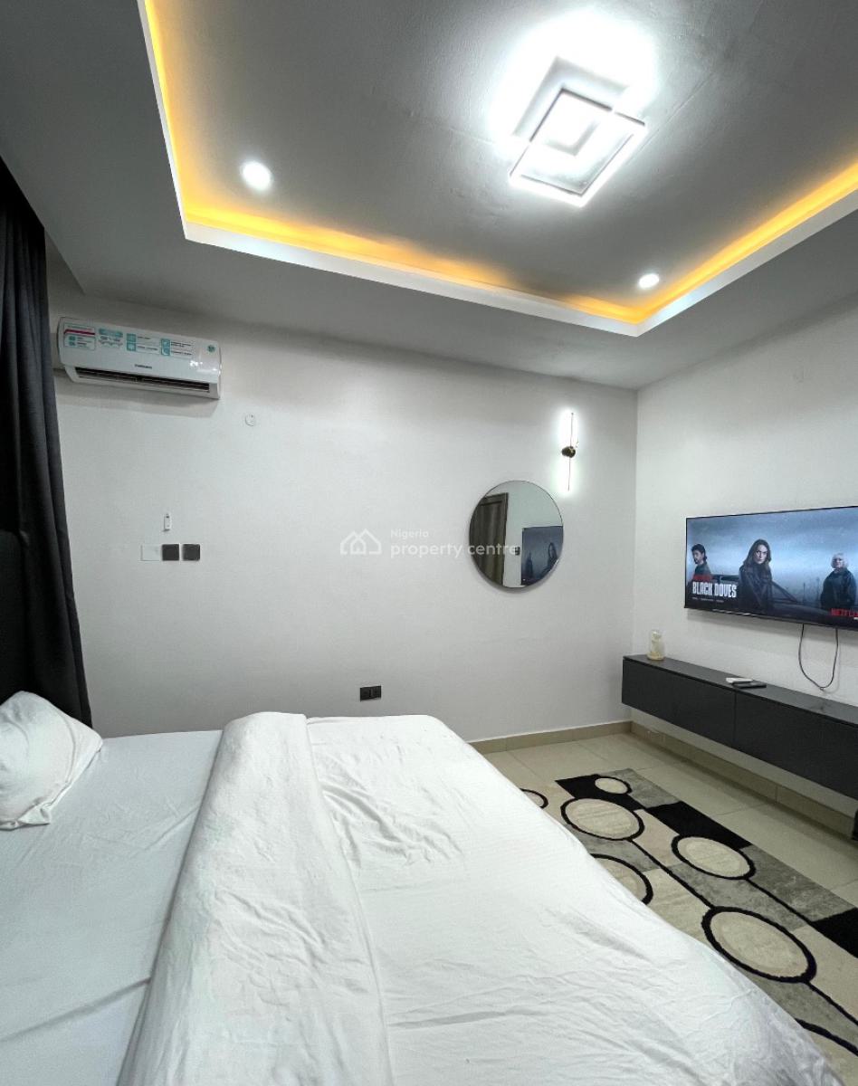 Elegant Two Bedroom, Navy Quarters, Jahi, Abuja, Flat / Apartment Short Let