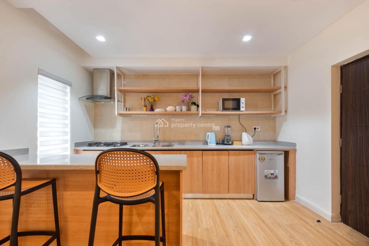 1 Bedroom Apartment with Swimming Pool and Gym, Lekki Phase 1, Lekki, Lagos, Flat / Apartment Short Let