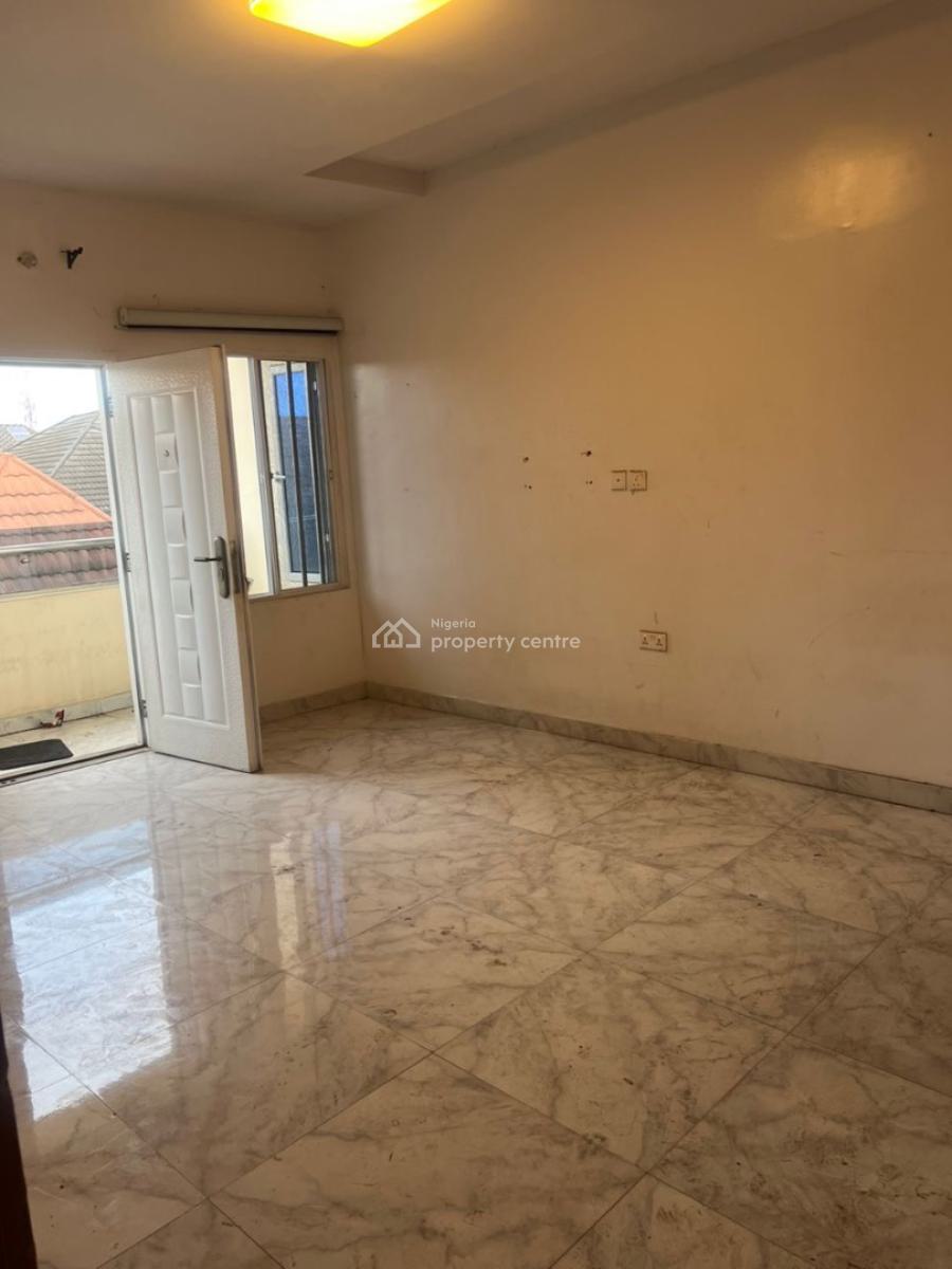 Single Room in a Duplex, Shared Apartment, Chevron, Lekki, Lagos, Self Contain (single Rooms) for Rent