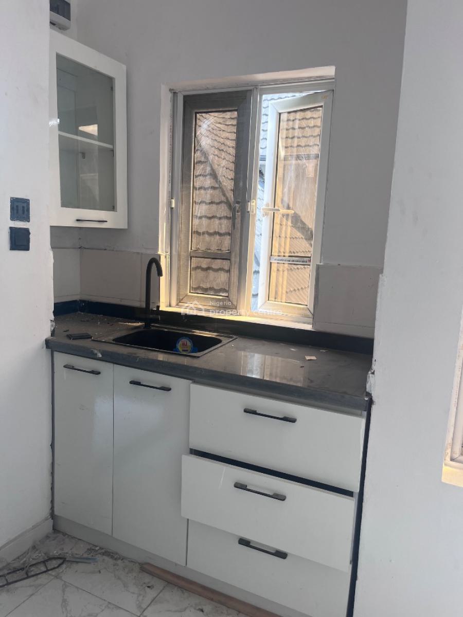 1 Bedroom Flat with Gym, Oakland Estate, Sangotedo, Ajah, Lagos, Mini Flat (room and Parlour) for Rent