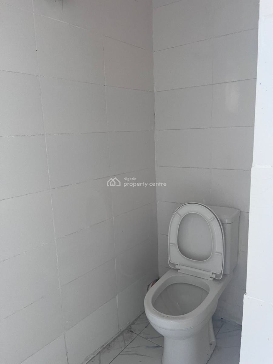 1 Bedroom Flat with Gym, Oakland Estate, Sangotedo, Ajah, Lagos, Mini Flat (room and Parlour) for Rent