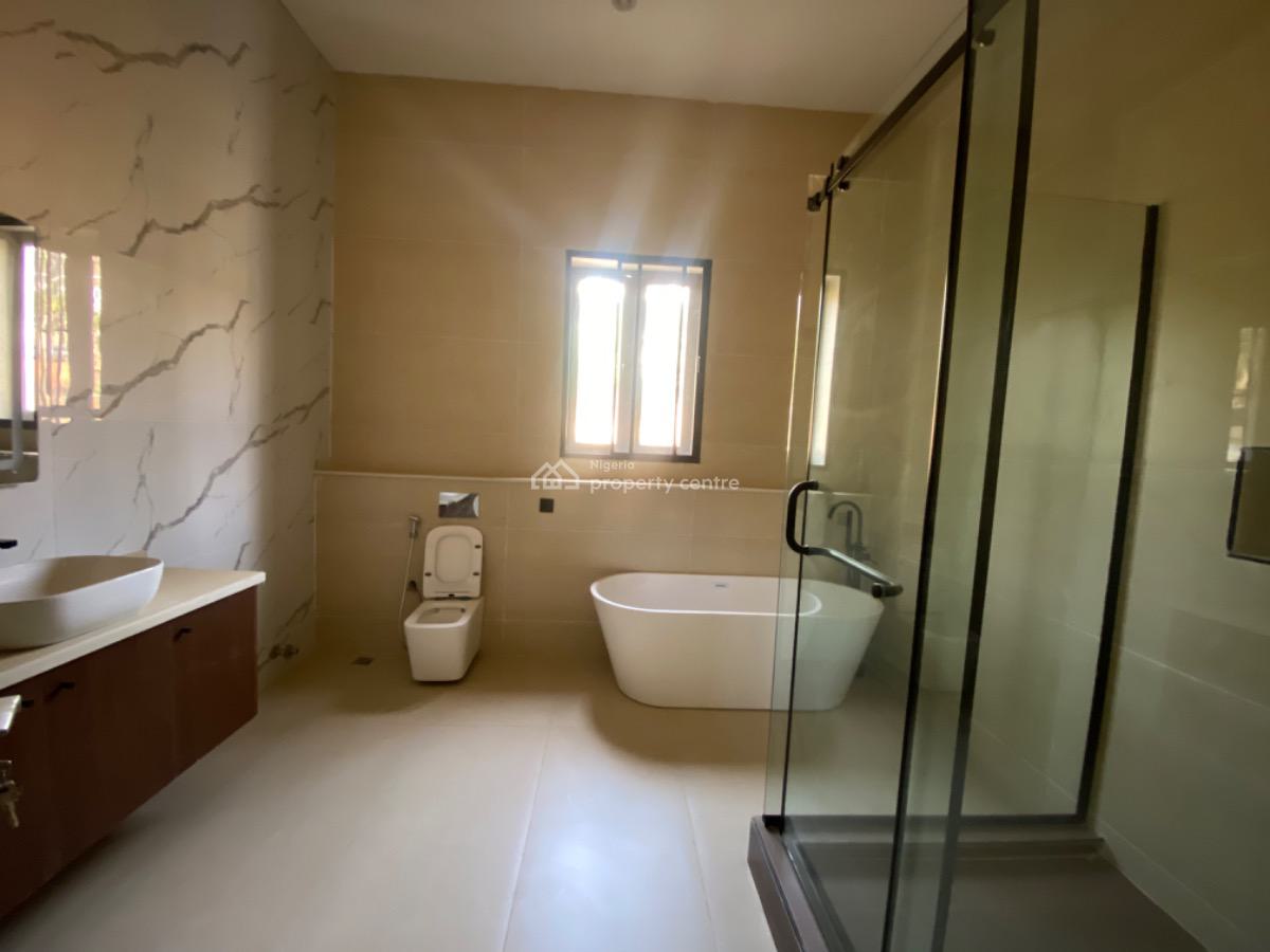 Massive 8bedroom Mansion, Serene, Maitama District, Abuja, Detached Duplex for Rent