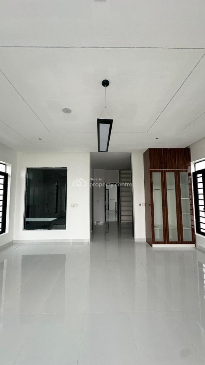 a Splendid and Extreme  Spacious 5 Bedroom Duplex, Orchid, Lekki, Lagos, Detached Duplex for Sale