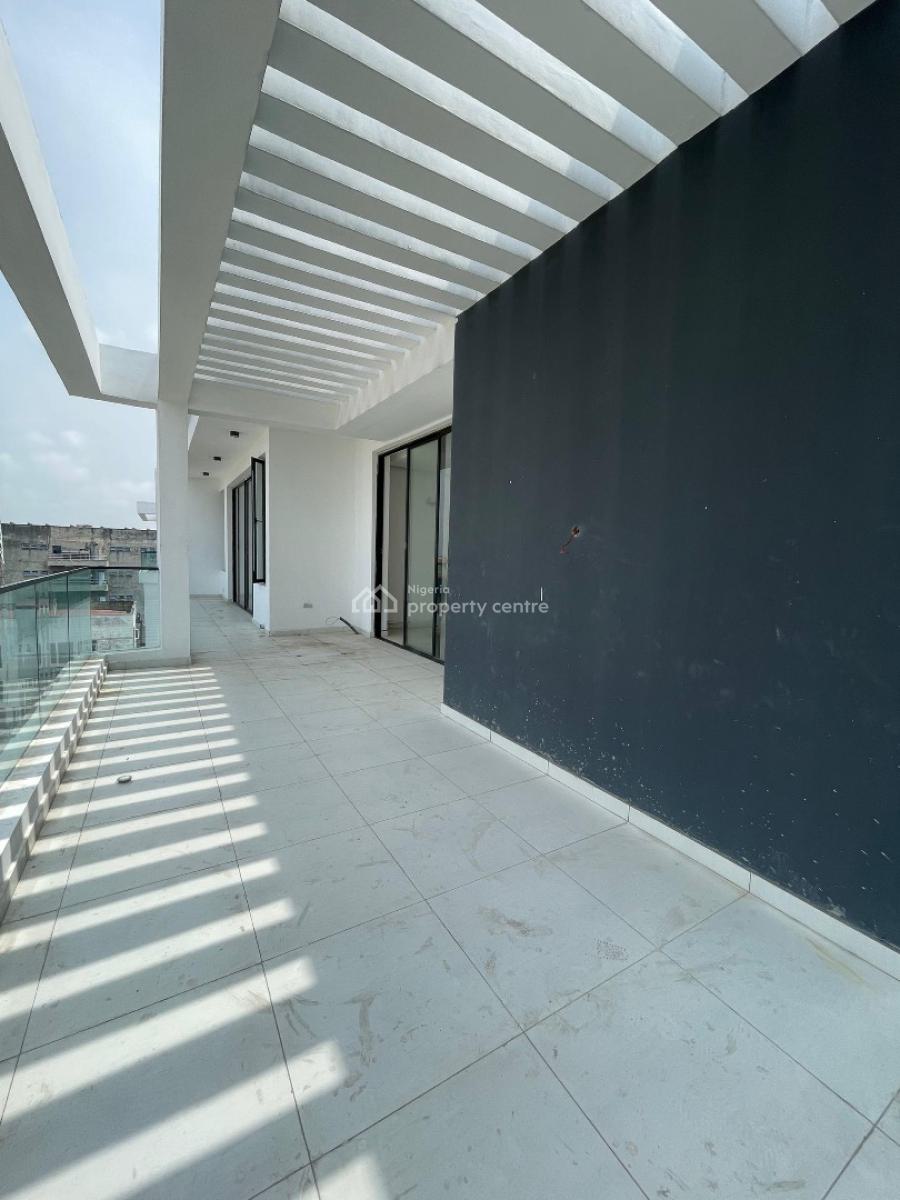 Spacious 2 Bedroom Apartment, Ikate Elegushi, Lekki, Lagos, Block of Flats for Sale