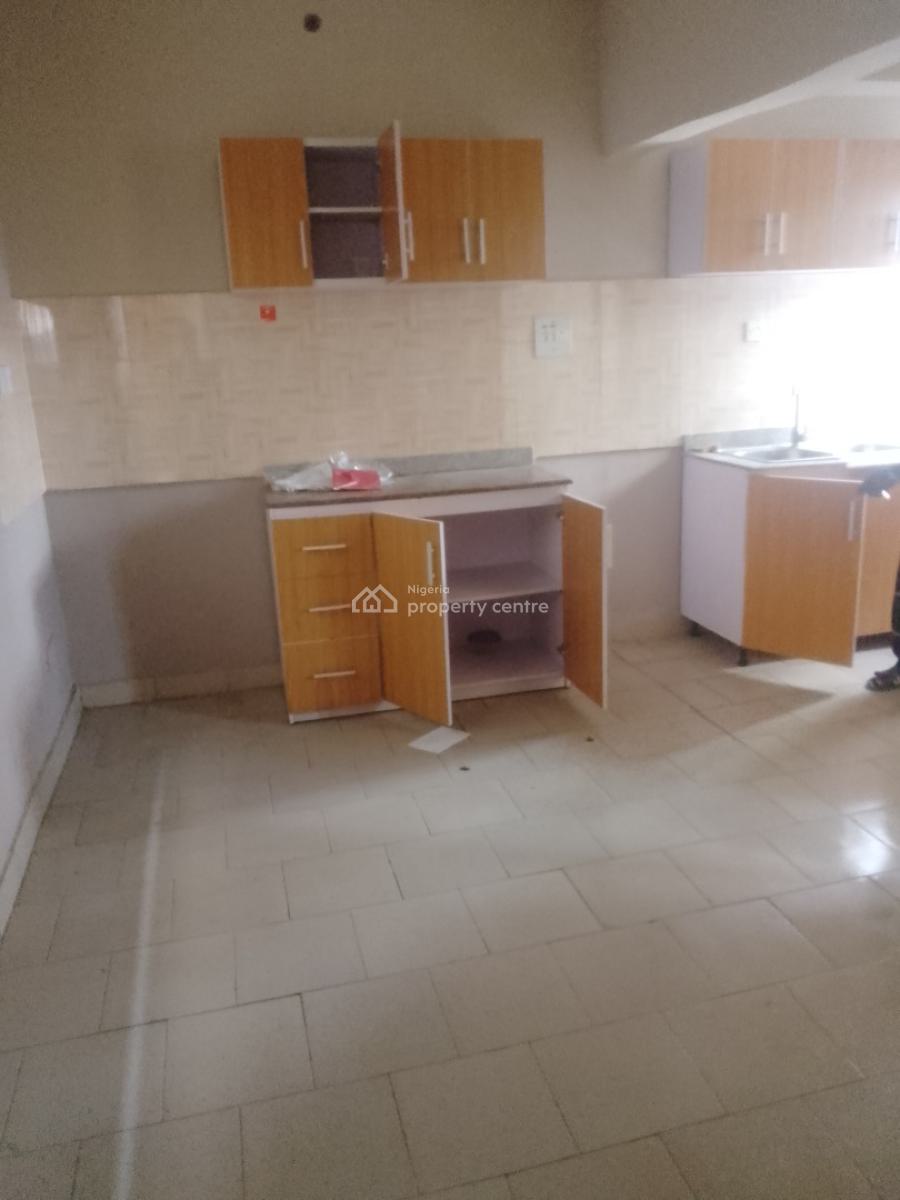 2 Bedroom Flat, Lekki Phase 1, Lekki, Lagos, House for Sale