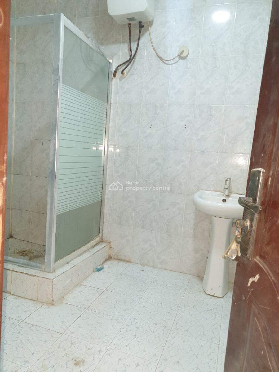 Spacious Miniflat Newly Renovated, Off New Road Igboefon, Lekki, Lagos, Mini Flat (room and Parlour) for Rent