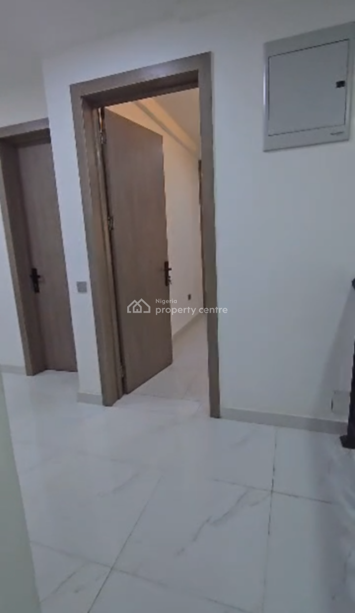 Serviced 3 Bedroom Terrace + 1 Room Bq, Lekki The By Updc Estate, Lekki Phase 1, Lekki, Lagos, Terraced Duplex for Rent