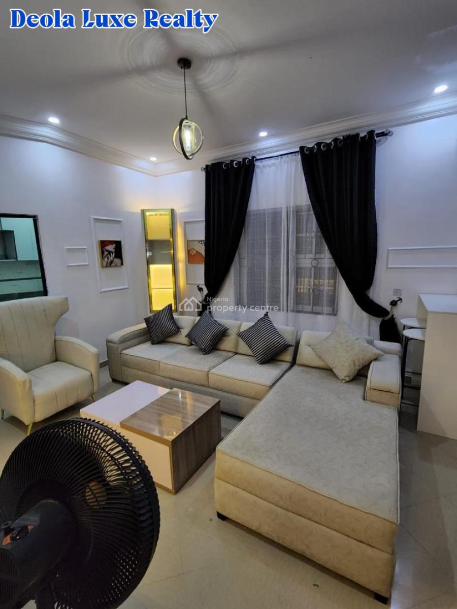 a Clean 1 Bedroom Fully Serviced Apartment Available, Lekki Phase 1 (2 Minutes From Imax), Lekki, Lagos, Flat / Apartment Short Let