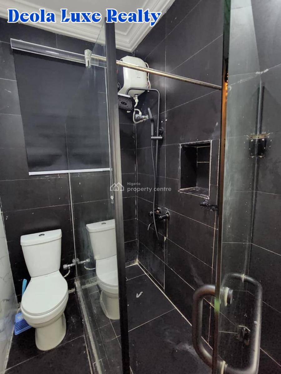 a Clean 1 Bedroom Fully Serviced Apartment Available, Lekki Phase 1 (2 Minutes From Imax), Lekki, Lagos, Flat / Apartment Short Let