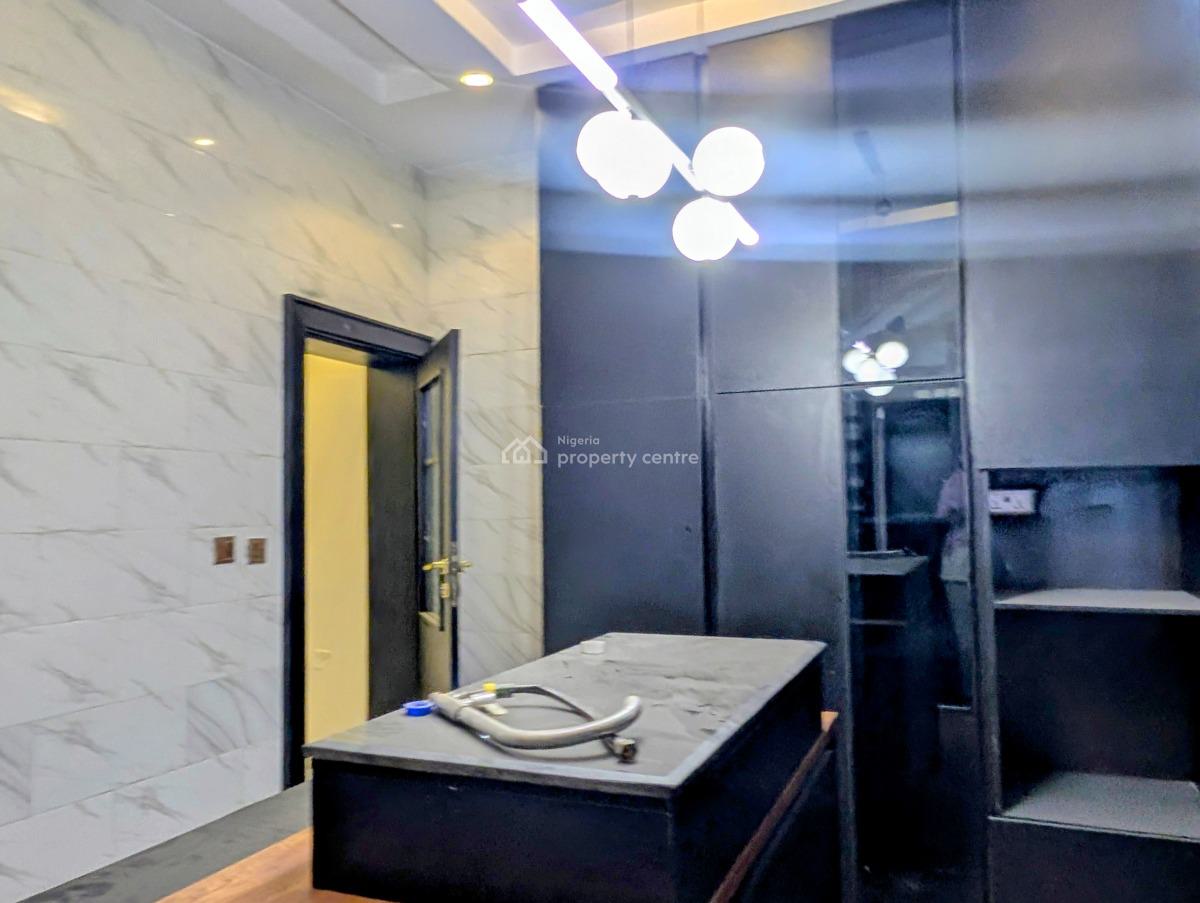 Exquisitely Finished 5bed Rooms Semi Detached Duplex, Gaduwa, Gaduwa, Abuja, Semi-detached Duplex for Rent