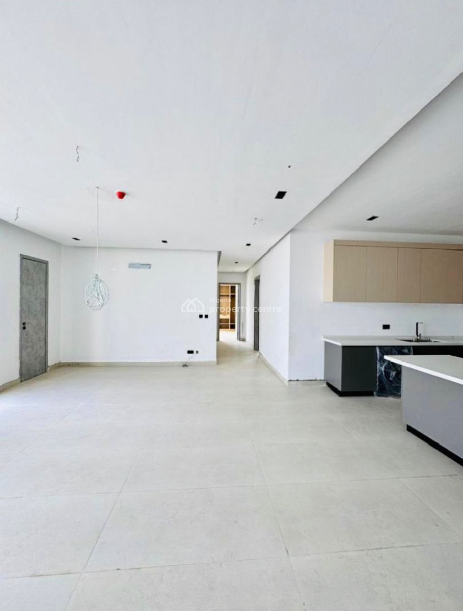 Luxury and Spacious 2 Bedroom Apartment with Elevator, Lekki Phase 1, Lekki, Lagos, Flat / Apartment for Sale