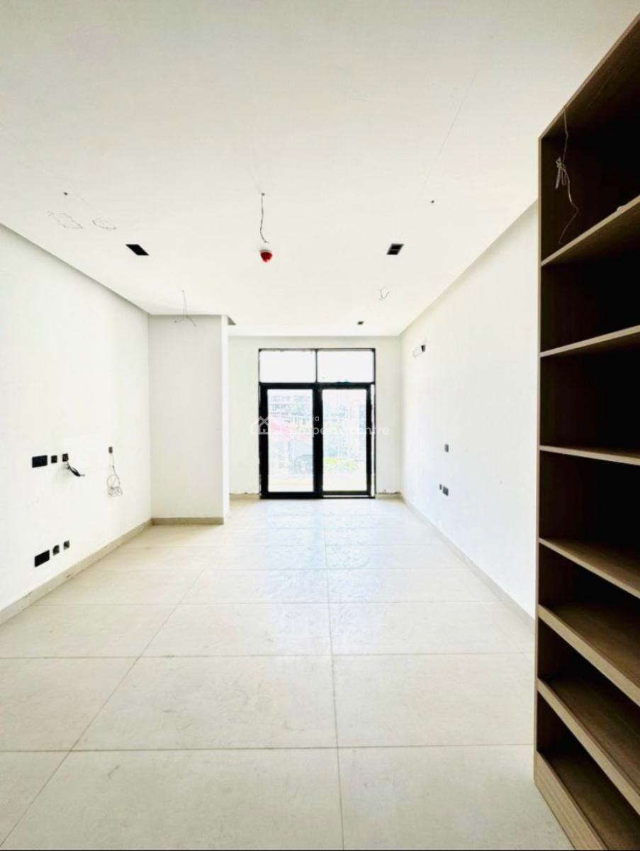 Luxury and Spacious 2 Bedroom Apartment with Elevator, Lekki Phase 1, Lekki, Lagos, Flat / Apartment for Sale