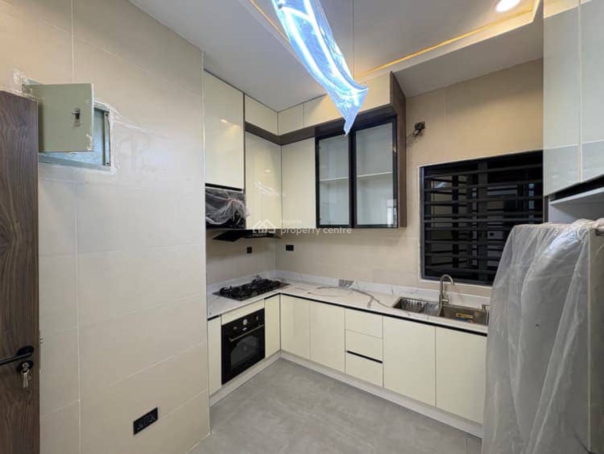 3 Bedroom Brand New, Lekki Phase 1, Lekki, Lagos, Flat / Apartment for Sale