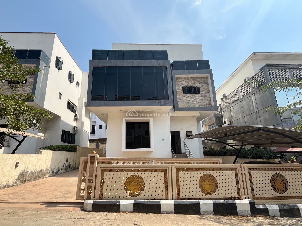 5 Bedroom Detached Duplex + 3 Living Room + Bq, Guzape District, Abuja, Detached Duplex for Sale