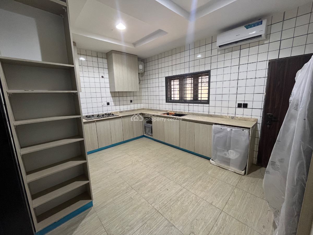 5 Bedroom Detached Duplex + 3 Living Room + Bq, Guzape District, Abuja, Detached Duplex for Sale