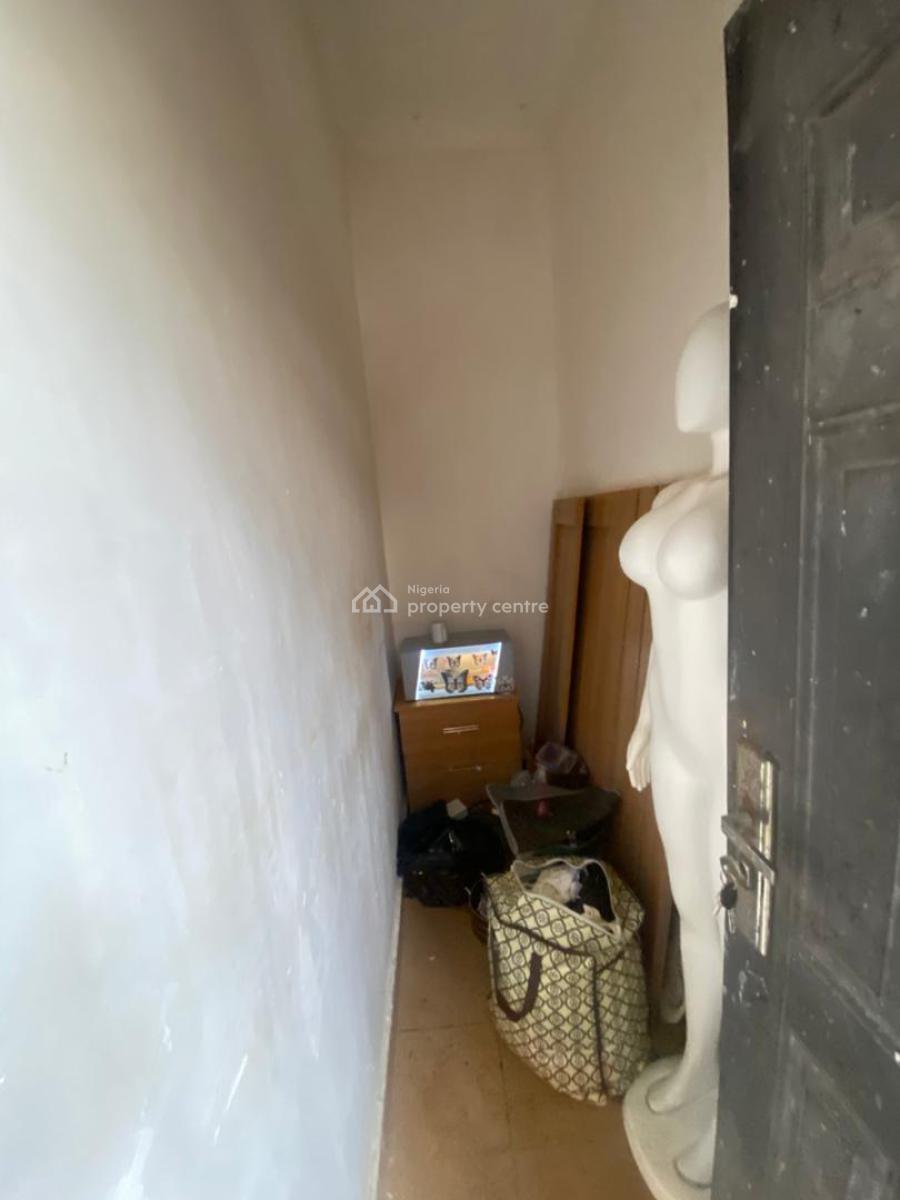 Exquisite Spacious Room Bq, Chevron, Lekki Phase 2, Lekki, Lagos, Flat / Apartment for Rent