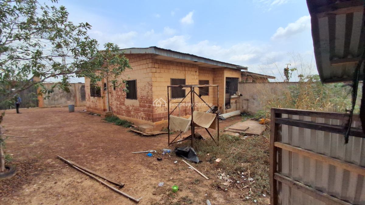 2-bedrooms Bungalow with 1-room Bq, Sani Abacha Avenue, Trans Ekulu, Enugu, Enugu, Detached Bungalow for Rent