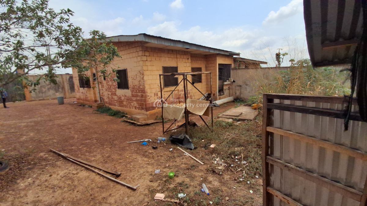 2-bedrooms Bungalow with 1-room Bq, Sani Abacha Avenue, Trans Ekulu, Enugu, Enugu, Detached Bungalow for Rent