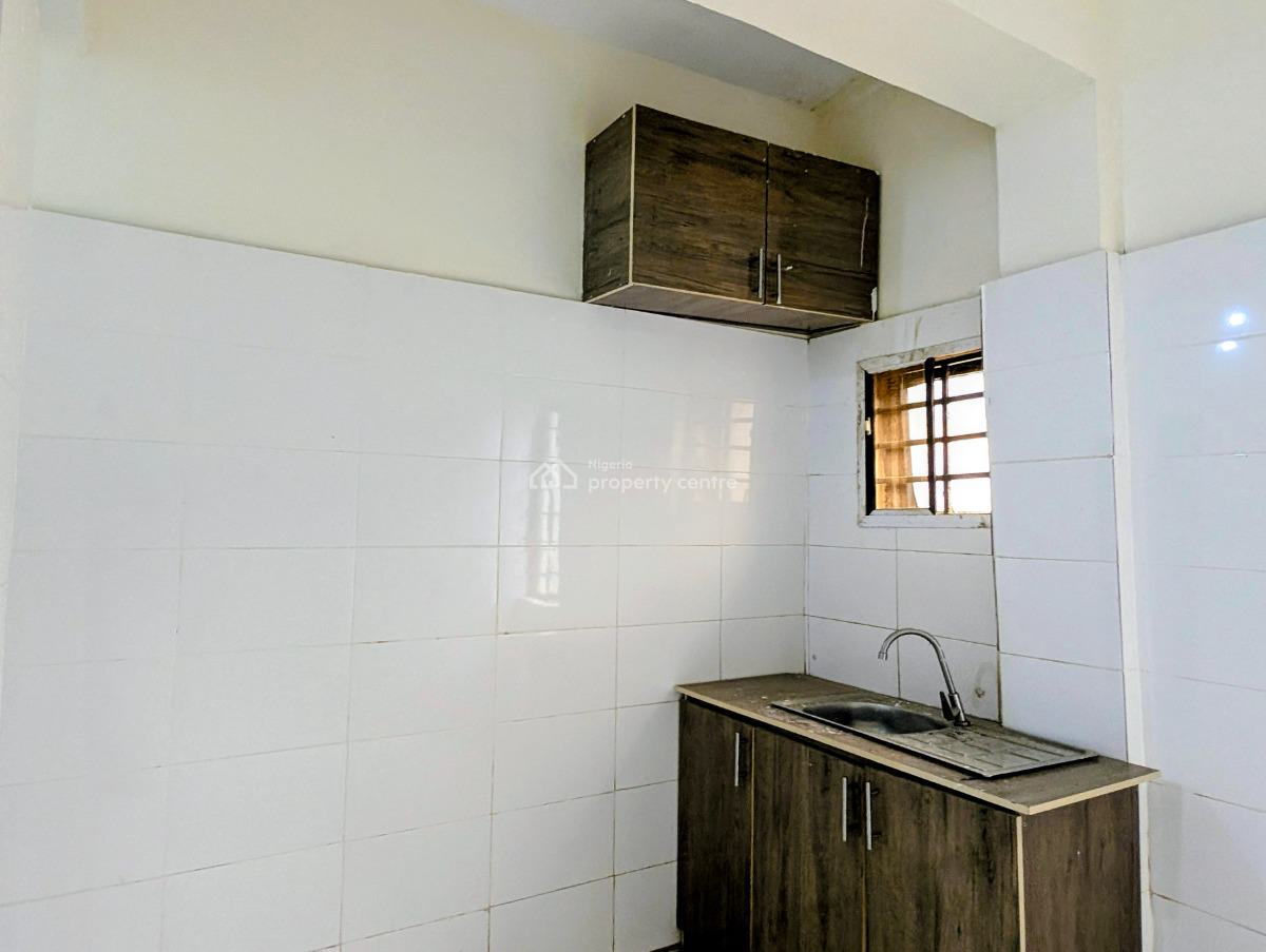 Renovated 2bed Room Flat Ground Floor in Asokoro District Abuja, Asokoro, Asokoro District, Abuja, Flat / Apartment for Rent