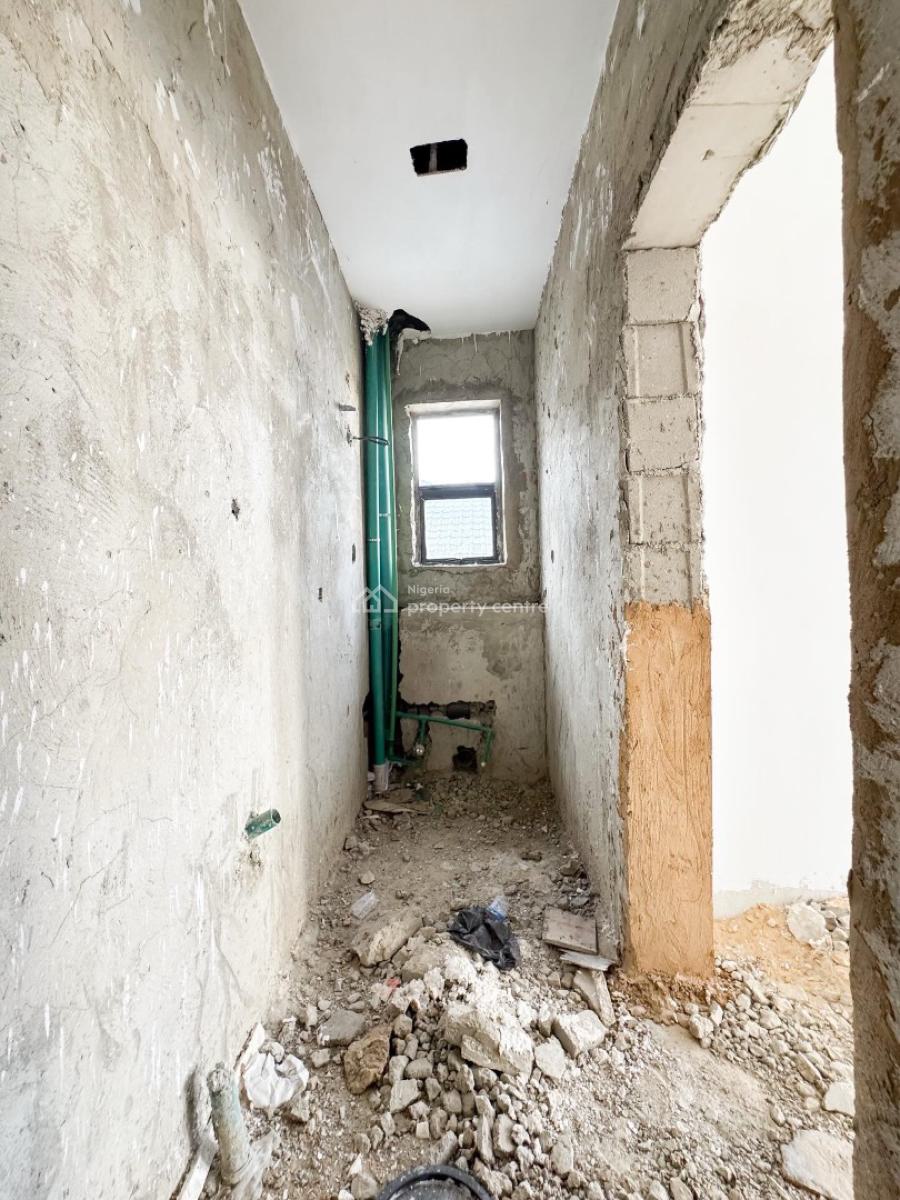 Lovely 3 Bedroom Apartment with Bq, Lekki, Lekki, Lagos, Block of Flats for Sale