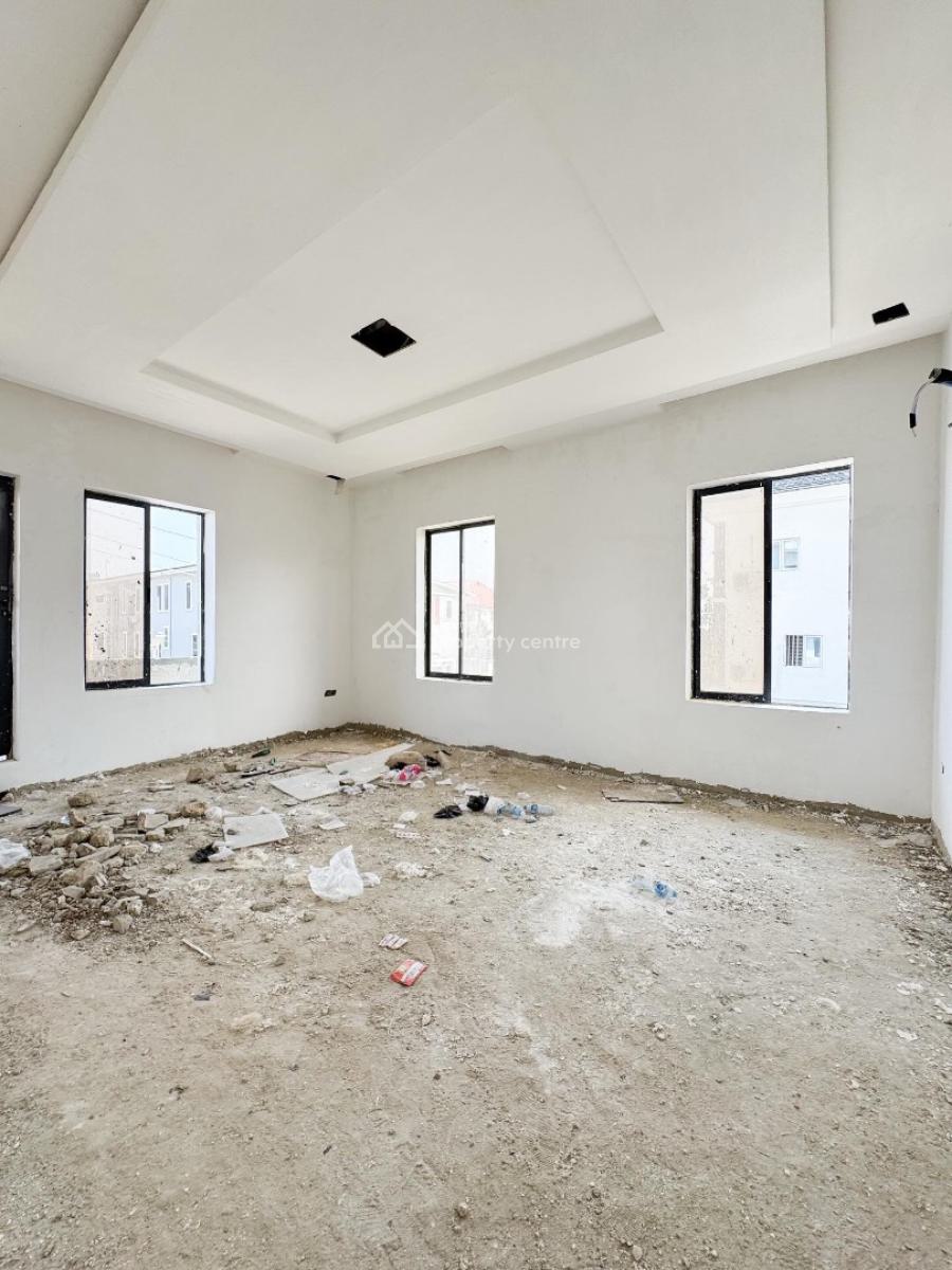 Lovely 3 Bedroom Apartment with Bq, Lekki, Lekki, Lagos, Block of Flats for Sale