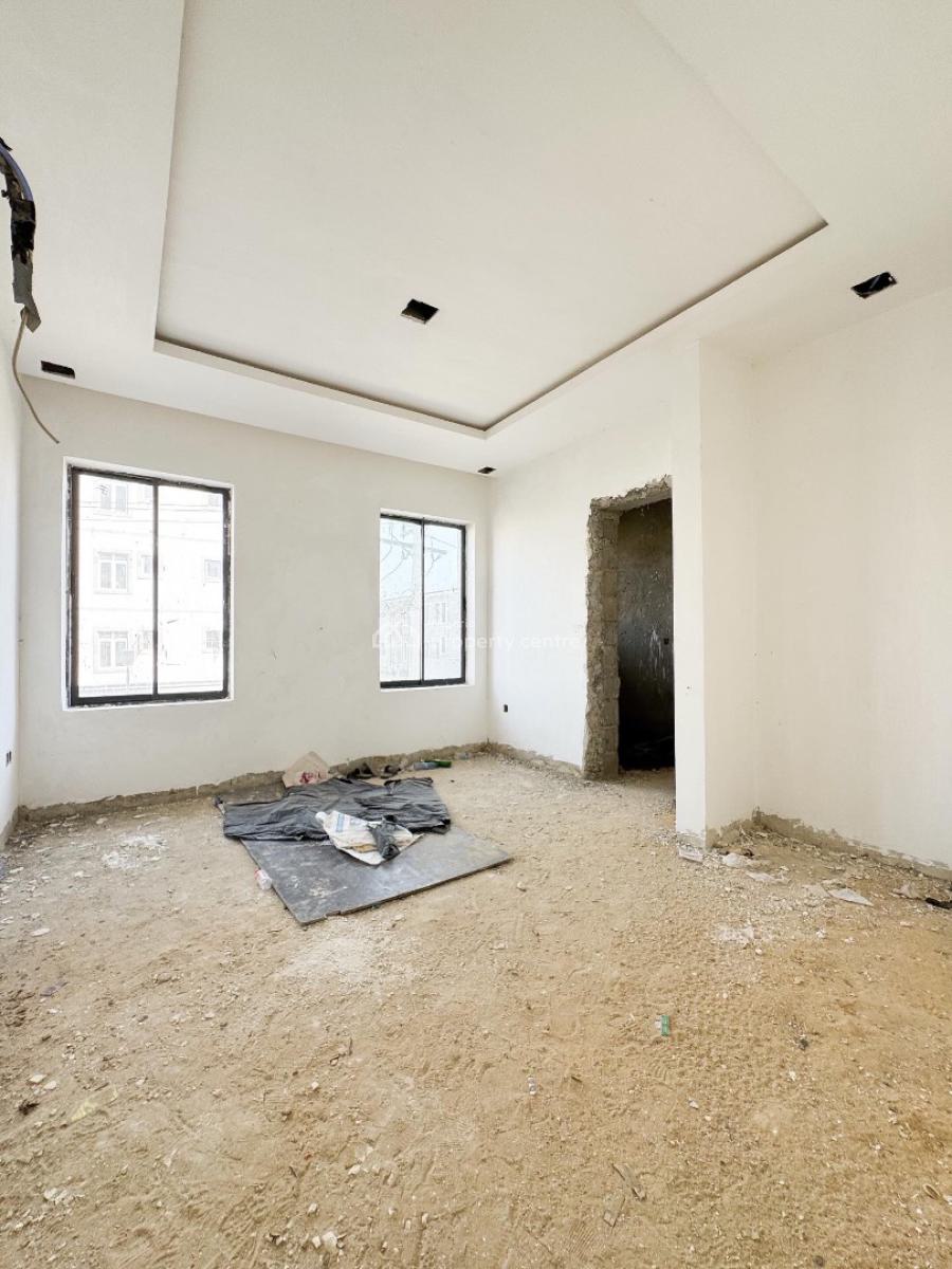 Lovely 3 Bedroom Apartment with Bq, Lekki, Lekki, Lagos, Block of Flats for Sale