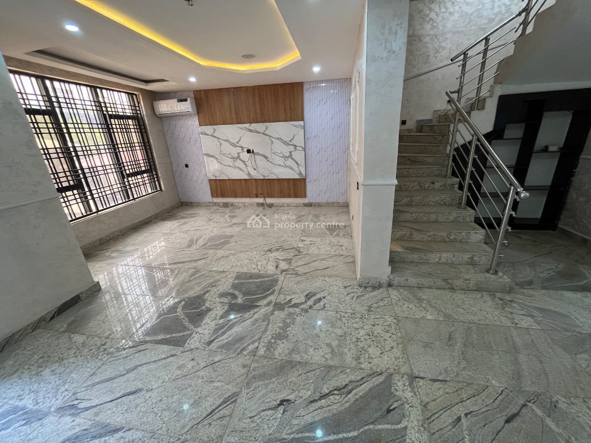 4 Bedroom Terrace Duplex + Bq, Guzape District, Abuja, Terraced Duplex for Sale
