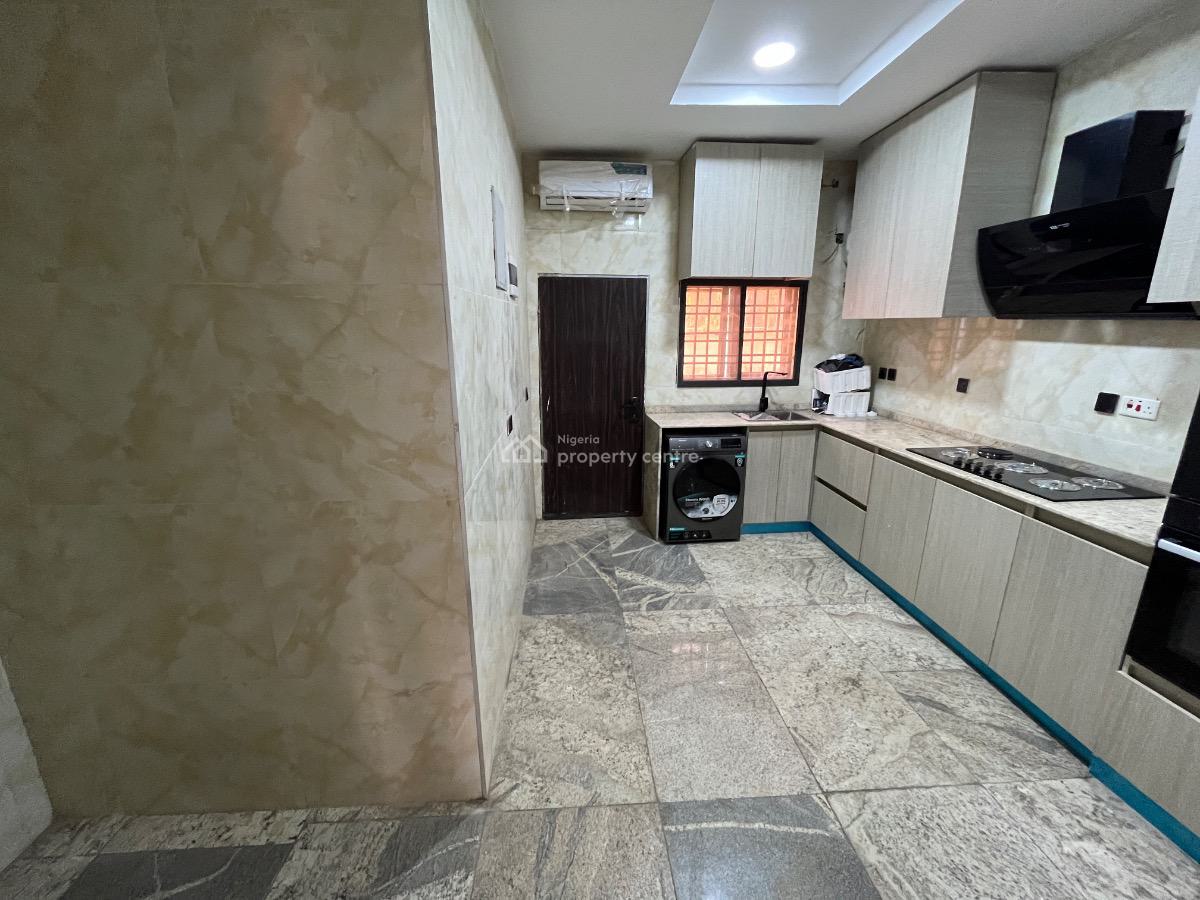 4 Bedroom Terrace Duplex + Bq, Guzape District, Abuja, Terraced Duplex for Sale