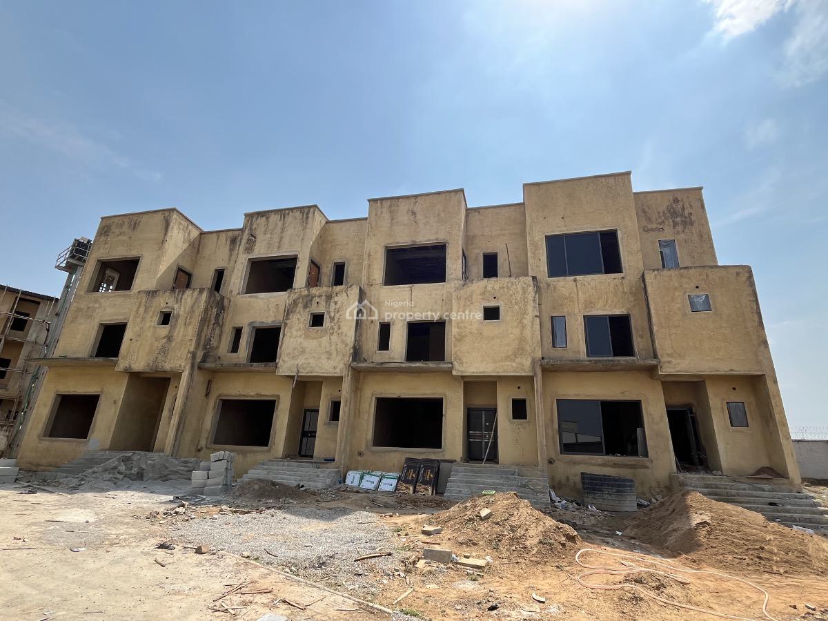 5 Bedroom Terrace Duplex + Bq, Guzape District, Abuja, Terraced Duplex for Sale