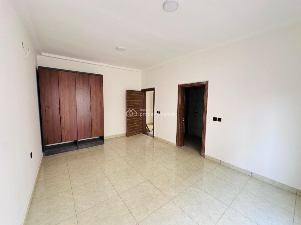 Spacious 5 Bedroom Semi Detached Duplex with Bq, Mabushi District, Mabushi, Abuja, Semi-detached Duplex for Sale