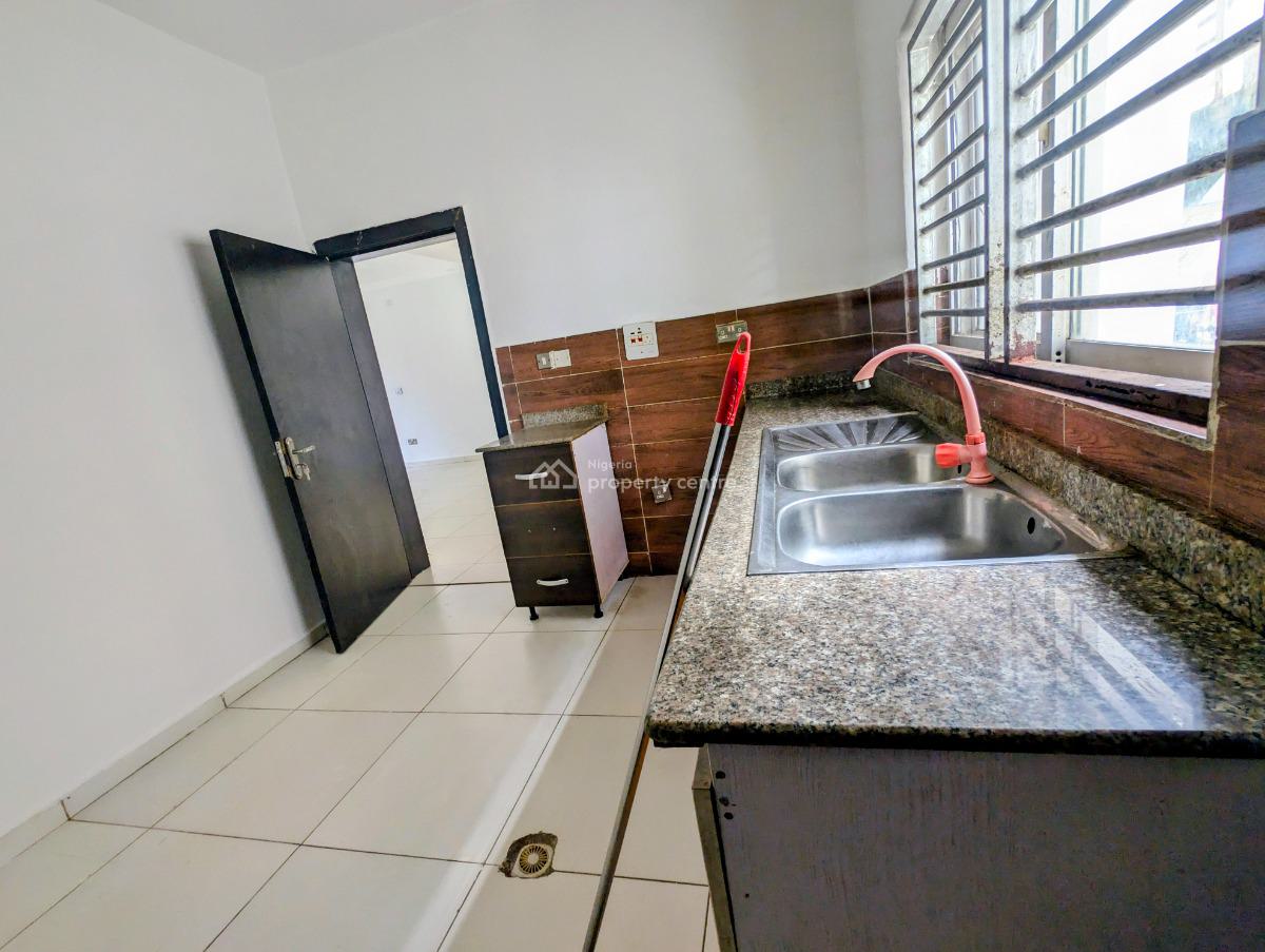 Exquisitely Finished 3 Bedroom Block of Flat First Floor, Lokogoma District, Lokogoma District, Abuja, Flat / Apartment for Sale