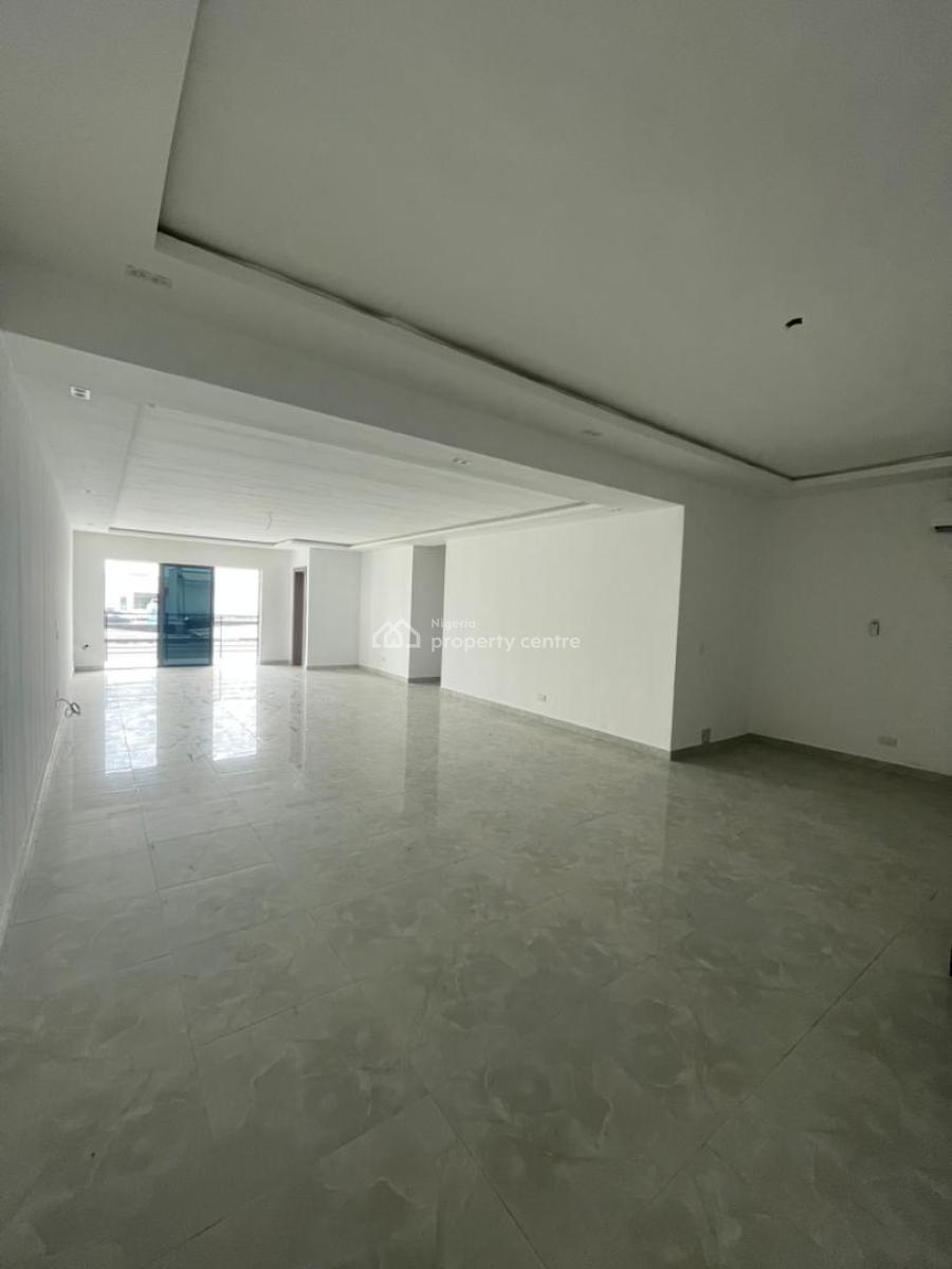 3 Bedroom Apartment with Gym and Elevator, Right Hand Side, Lekki, Lagos, Flat / Apartment for Rent