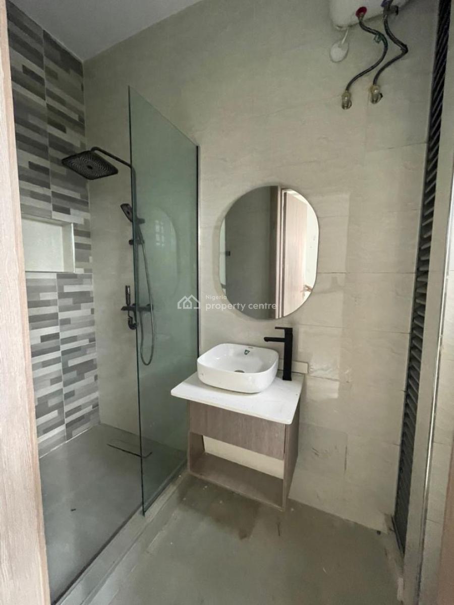 3 Bedroom Apartment with Gym and Elevator, Right Hand Side, Lekki, Lagos, Flat / Apartment for Rent