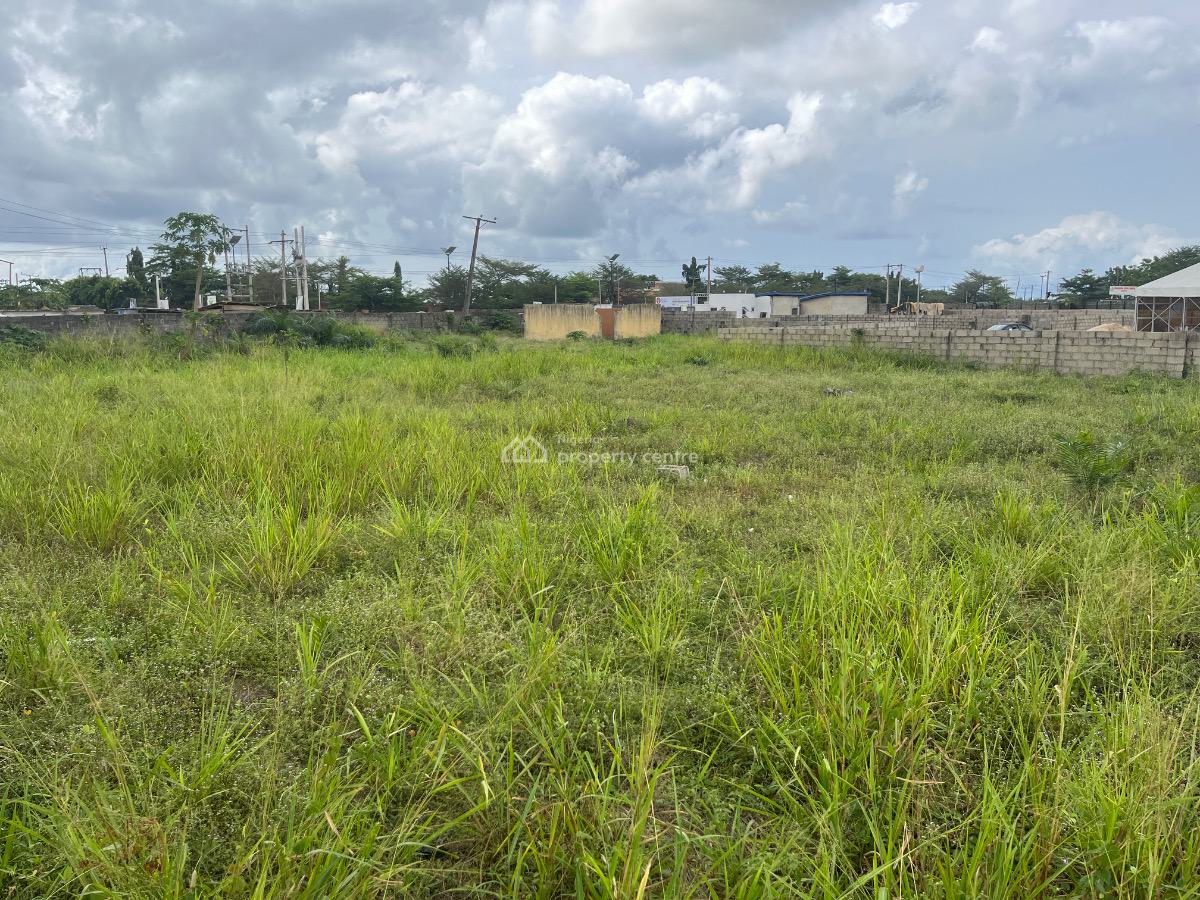 Well Located Land Measuring Approximately 2,000 Square Meter, Awoyaya, Ibeju Lekki, Lagos, Mixed-use Land for Sale