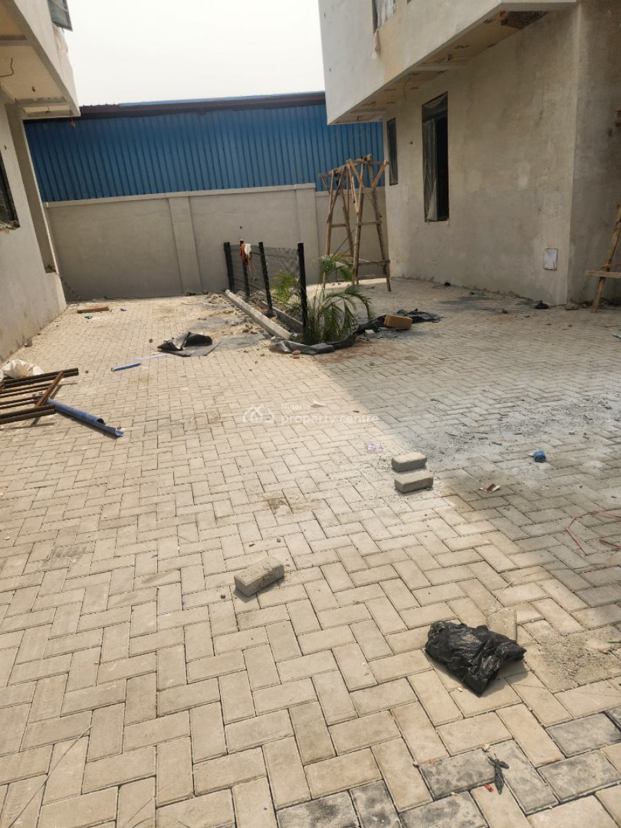 Luxury 5 Bedrooms Fully Detached with a Bq, Life Camp, Abuja, House for Sale