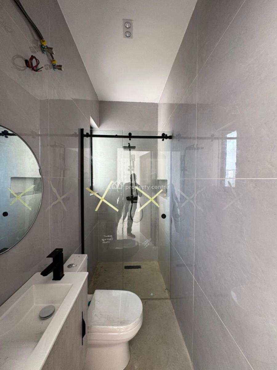 Luxury 2 Bedroom Apartment with Excellent Facilities, Lekki Phase One, Lekki, Lagos, Flat / Apartment for Rent