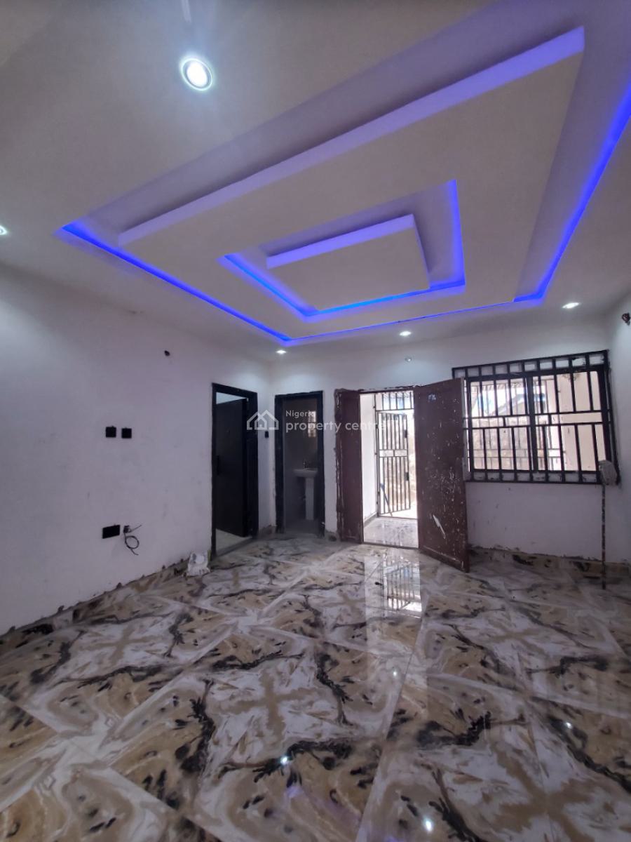 Modern 3 Bedroom Flat Only 2 in The Compound, Wilson Avenue, Woji, Port Harcourt, Rivers, Flat / Apartment for Rent