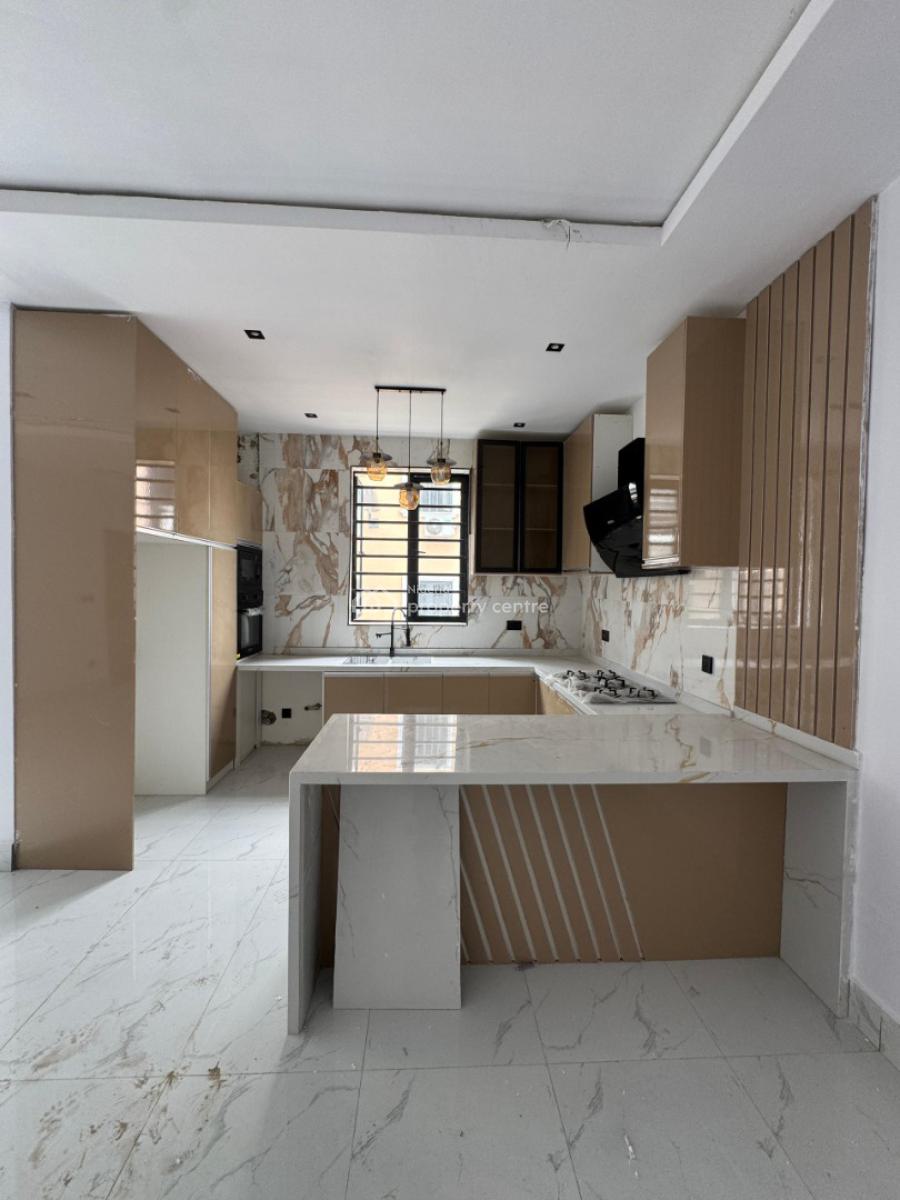 Investment Worthy 2 Bedroom Apartment  with Elevator,gym House, Lekki Phase 1, Lekki, Lagos, Block of Flats for Sale